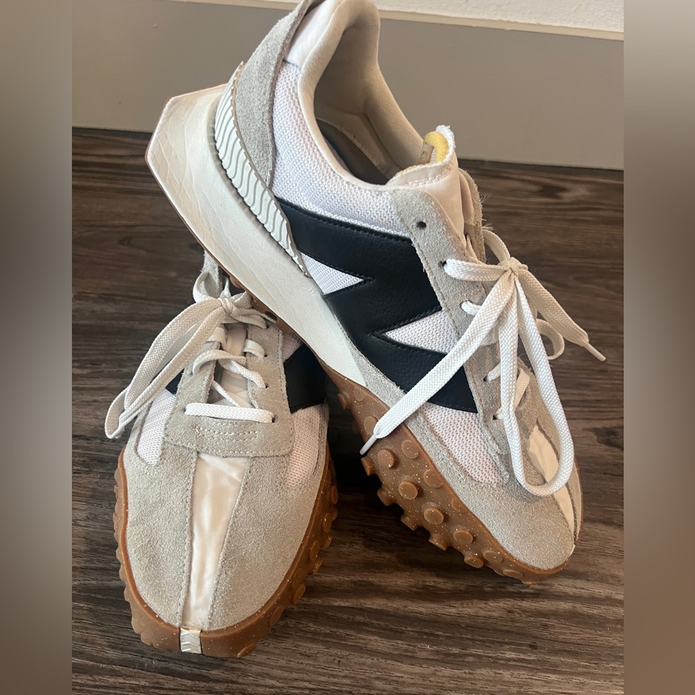 NuBalance Men’s XC-72 Sneaker White/Black Size 10 US GREAT CONDITION